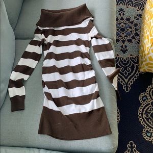 WOMENS S TURTLE NECK SWEATER DRESS